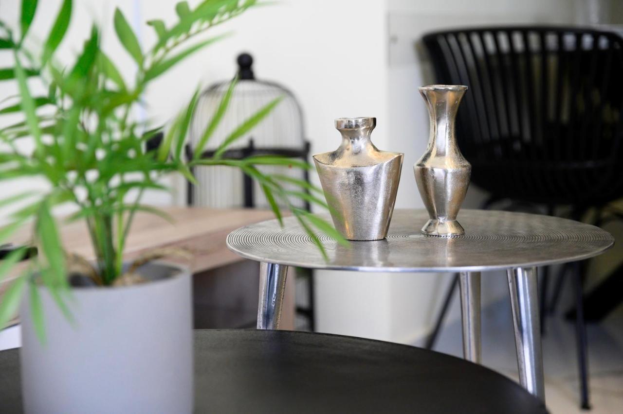 Marble In Apartment *